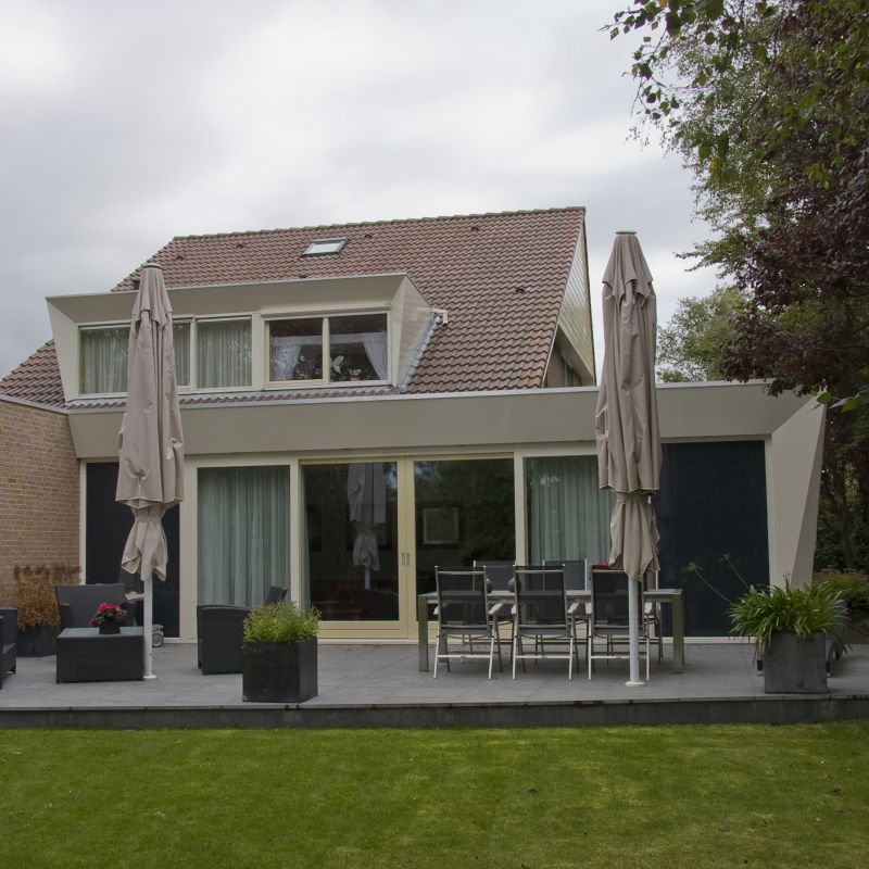 Vergroten bestaande bouw